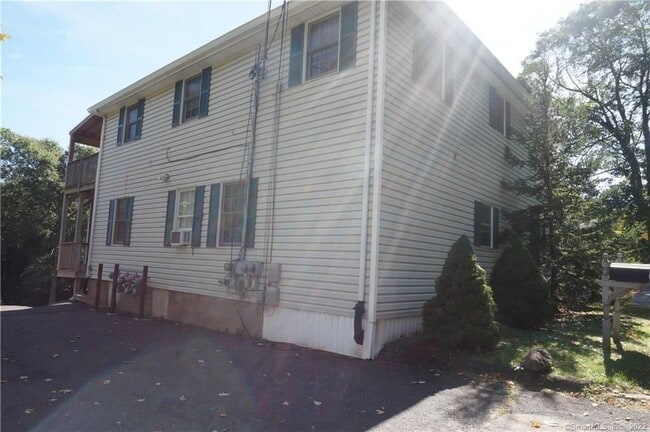 Building Photo - 4 Terre Haute Rd Rental