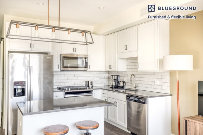 Photo - 100 N Addison Ave Unidad FL6-ID866