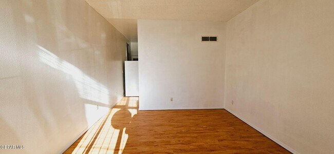 Photo - 1311 E San Antonio Ave Unit 1
