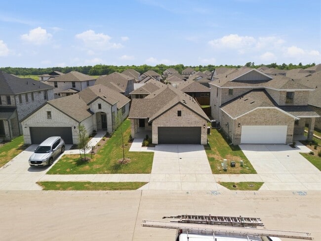 Photo - 501 Green Gables Dr