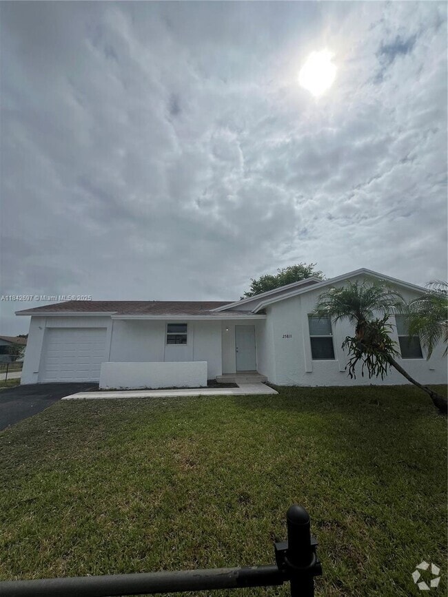 Building Photo - 25811 SW 132nd Ave Rental