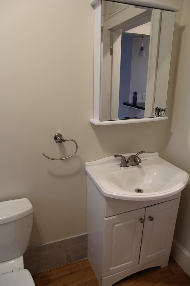 Photo - 84 Hathorne St Unit 1 rear