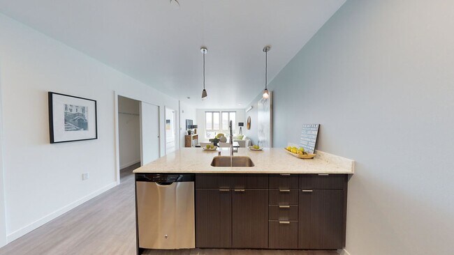 Photo - Crane Interbay Apartments