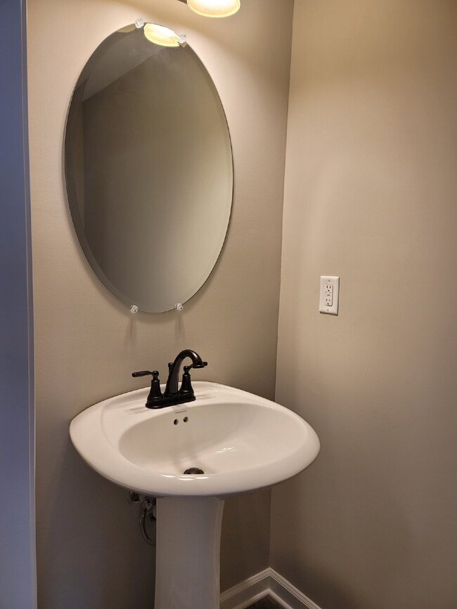 Photo - 231A SMITHSON LANE