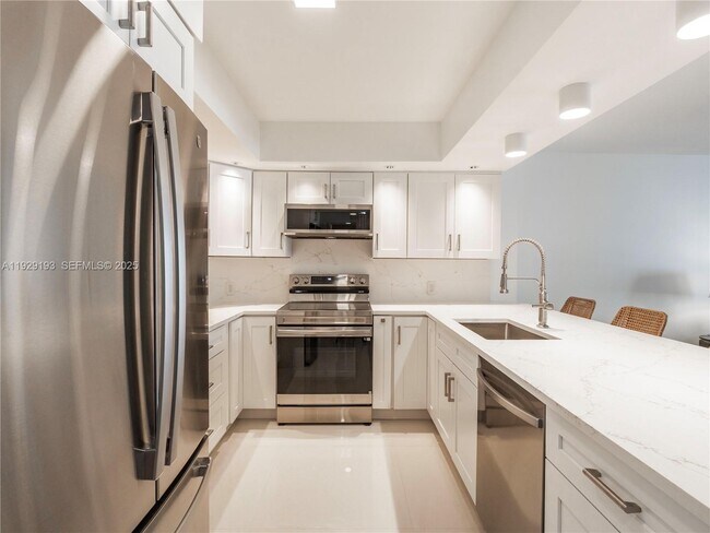 Photo - 5701 Collins Ave Unit 307