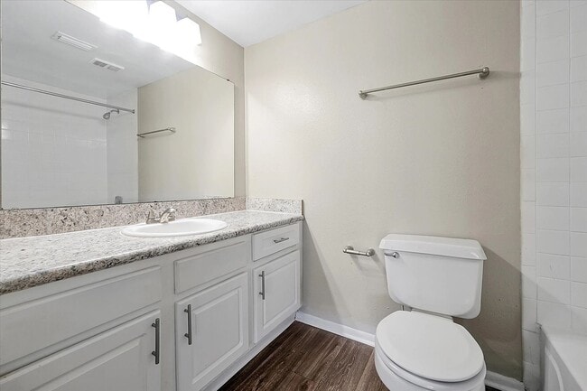 Photo - 3 Bed 2 Bathroom Apartment in Prime Winter... Unit 1412