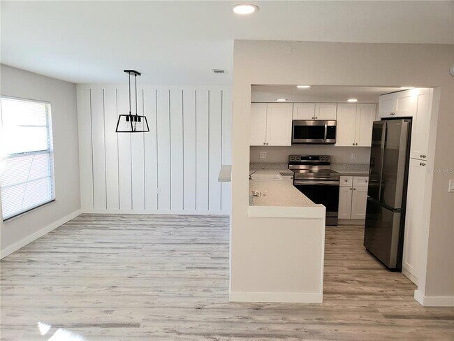 Photo - 6360 7th Ave W