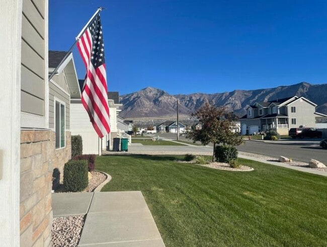 Photo - 1335 N 200 E