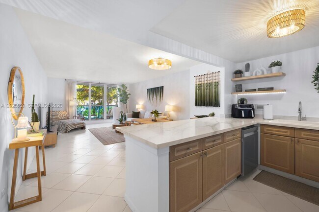 Photo - 2301 Collins Ave Unit 519