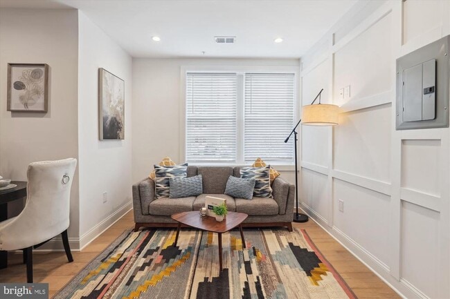 Photo - 200 Hamilton St NW Unit 2