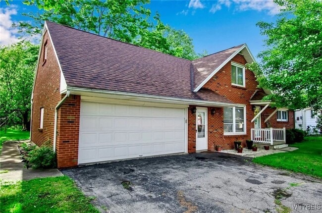 Photo - 128 Circle Ln