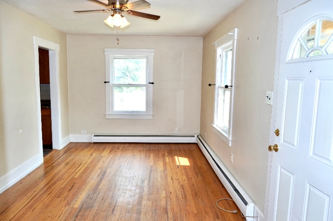 Photo - 130 N Corona St