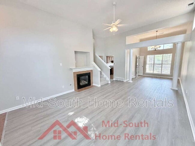 11236 Wolf Woods Dr