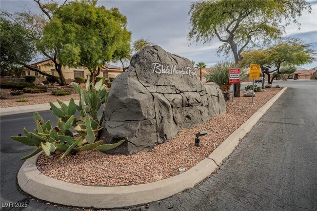 Photo - 921 San Bruno Ave