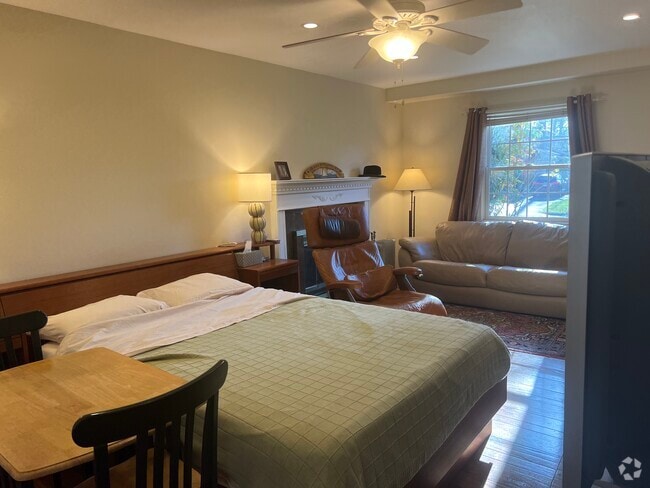 Building Photo - 6807 Buttermere Ln Unit Studio Rental