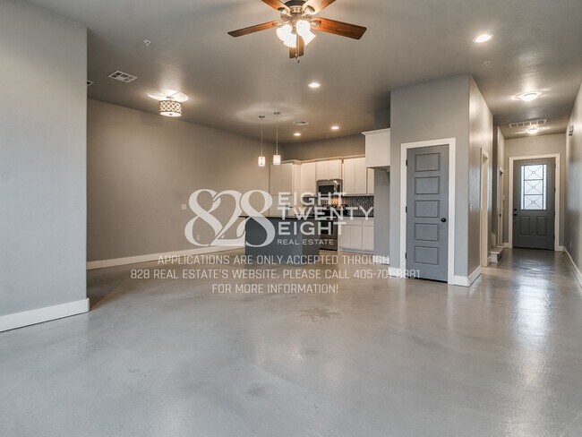 Building Photo - Urban Contemporary 3 bed/2.5 bath Townhome Available NOW at West Main Lofts!