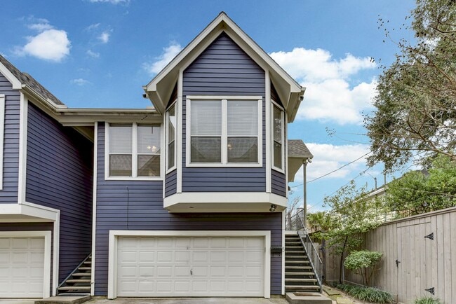 Building Photo - Adorable  2bed/2bath Townhome in a quiet c...