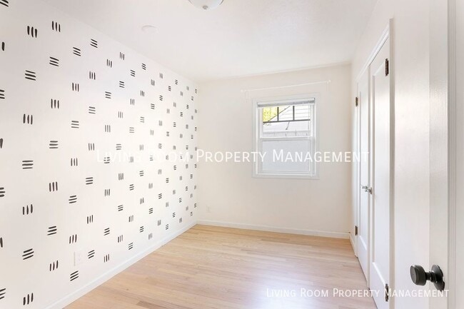 Photo - 7061 N. University-