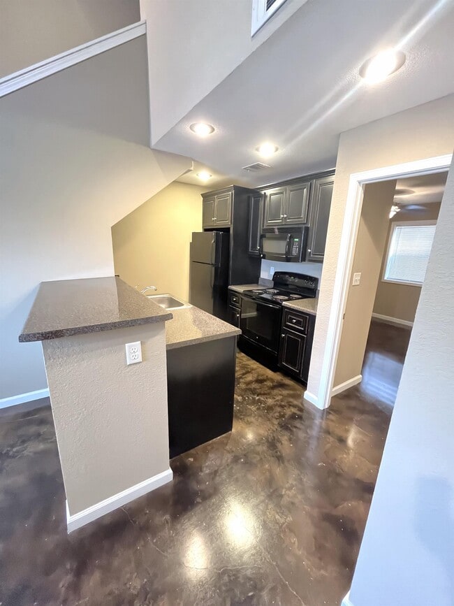 Photo - 2519 Forest Home Rd