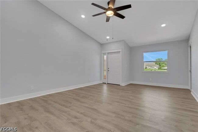 22 NW 15th Pl