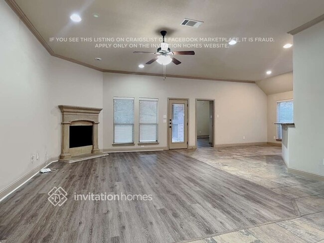 Photo - 108 Chateau Dr