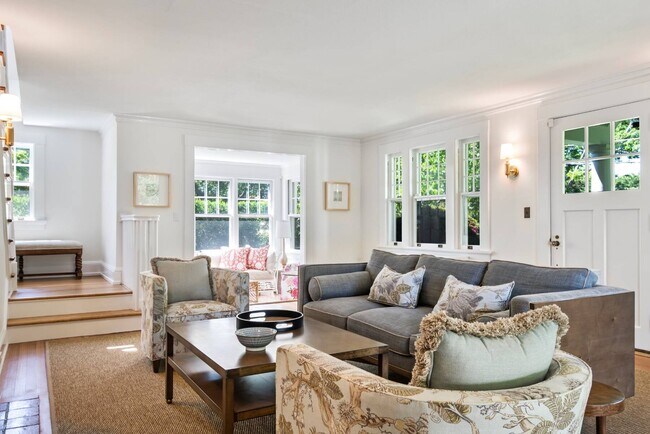 Photo - 210 Little Plains Rd