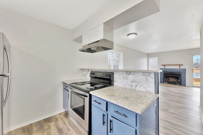 Photo - 5510 S Gold St Unidad 100