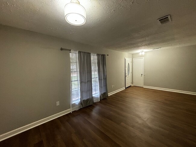 Photo - 133 Cumberland Rd