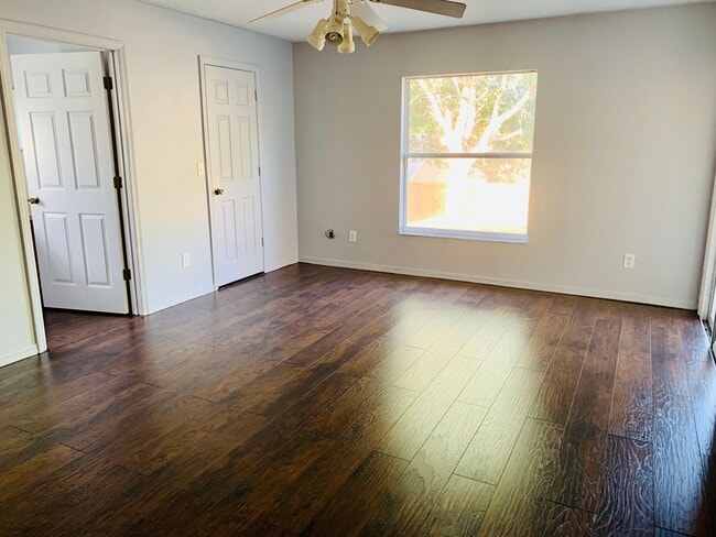 Photo - Great location