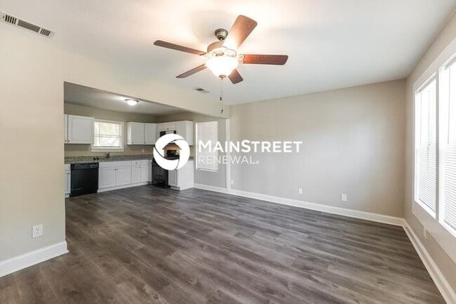 Photo - 3 Bedroom Pet-Friendly Home in CRANDALL, TX with Main Street Renewal