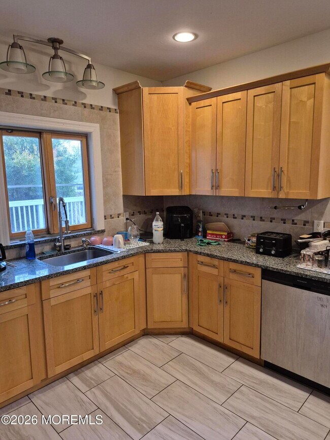 Photo - 247 Perrine Ave