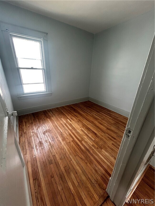 Photo - 74 Philadelphia St