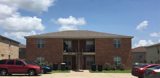 Building Photo - 1403 Dugger Cir Rental