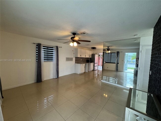 Photo - 4578 NW 16th Ave