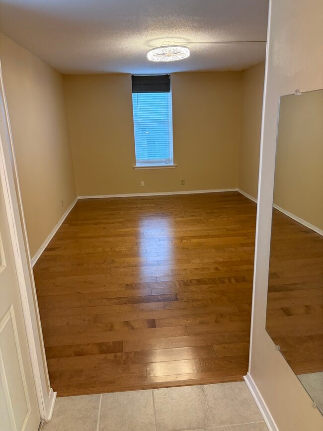 Photo - 6617 Poplar Ave Unit 6617 Poplar Ave #3