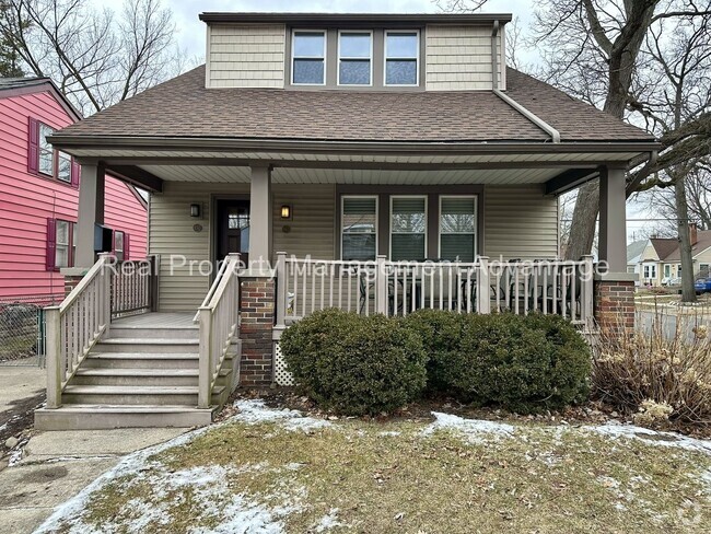 Building Photo - 851 Gardendale. Unit 853 Gardendale Rental
