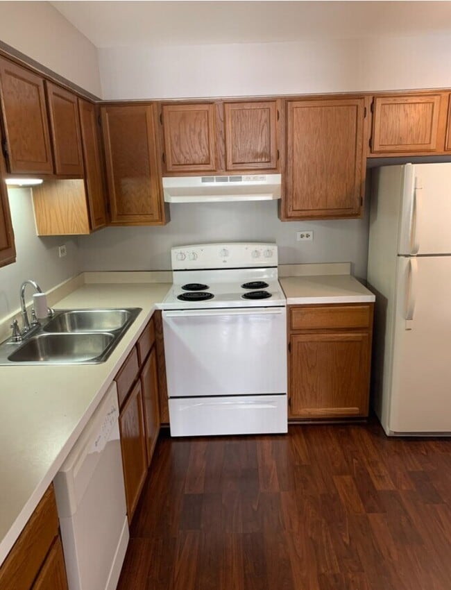 Photo - 1200 Whispering Hills Ct