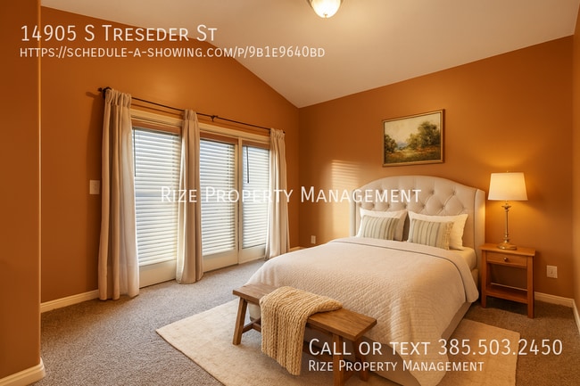 Building Photo - 14905 Treseder St Rental