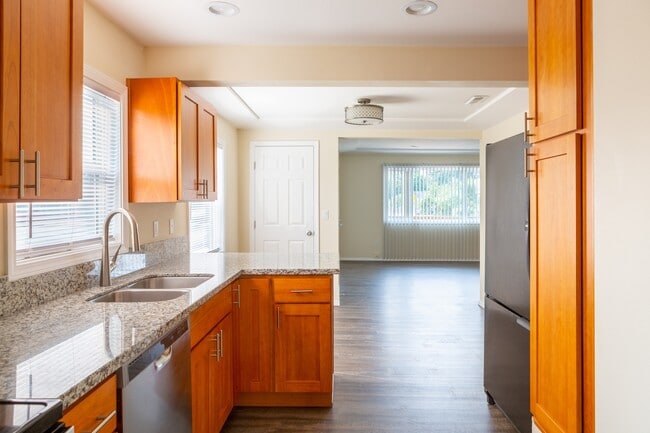 Photo - 13107 SE Division St