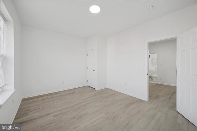 Photo - 1418 W Erie Ave