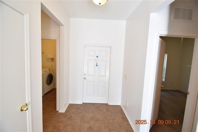 Photo - 1412 Main St