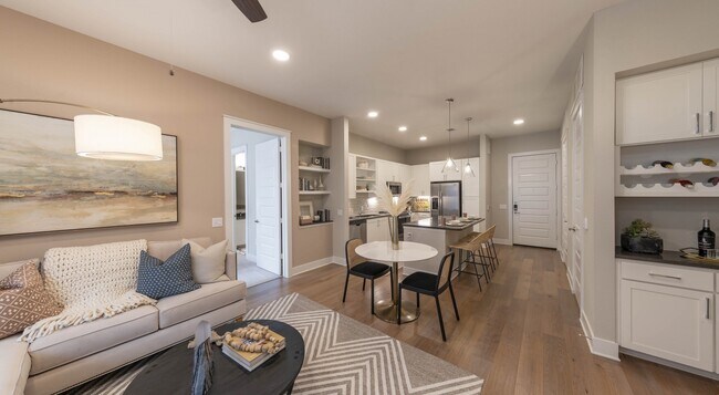 Photo - Come Home to Affordable Elegance Unidad AATG2
