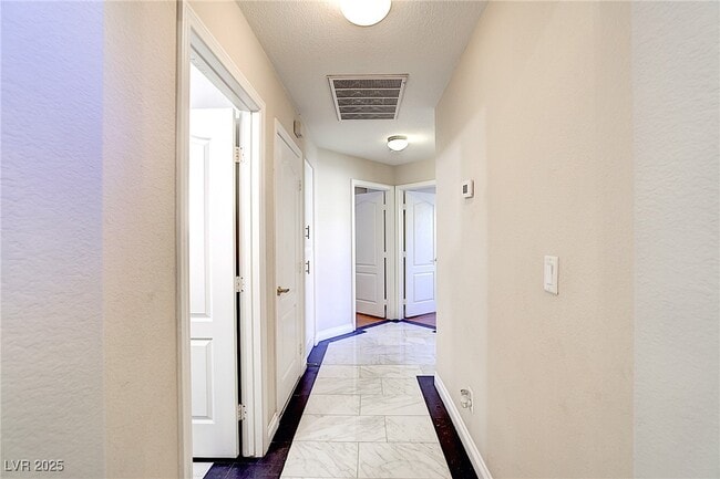 Building Photo - 373 Kenya Rd