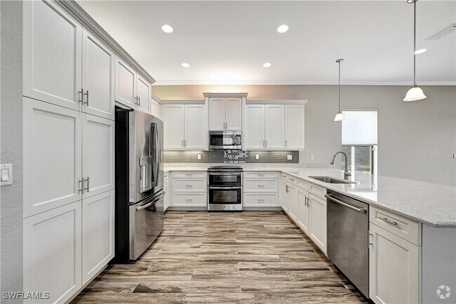 Building Photo - 2820 Cinnamon Bay Cir Rental