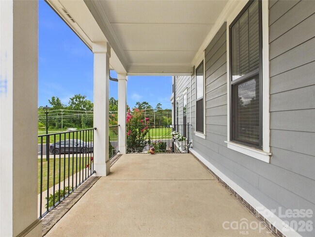10163 Meeting House Dr NW