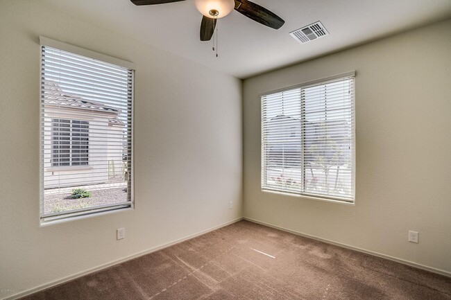 Photo - Charming 4-bed, 3.5 bath home with full SOLAR at Trailside community on Happy Valley in North Peoria
