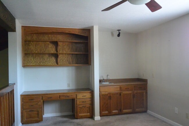 Photo - 1933 S Royal Oaks Dr