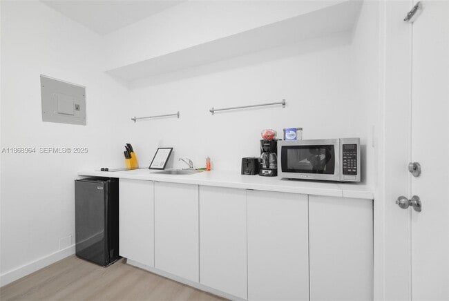 Photo - 515 NE 82nd St Unidad 1