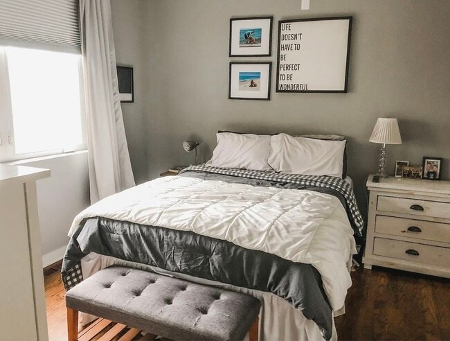 Photo - 1916 N Kedzie Ave