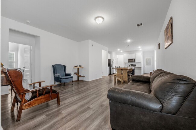 Photo - 21214 George Vancouver Ct